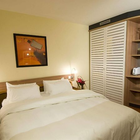 Canal Suites Pantin Exteriör bild