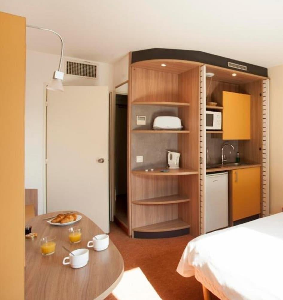 Canal Suites Pantin Exteriör bild
