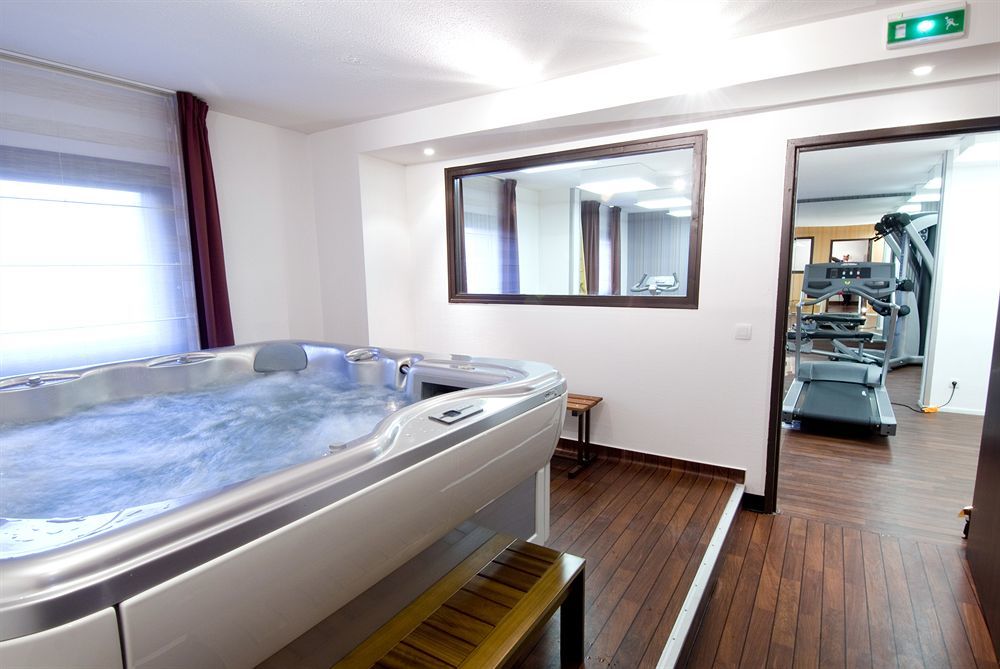 Canal Suites Pantin Exteriör bild